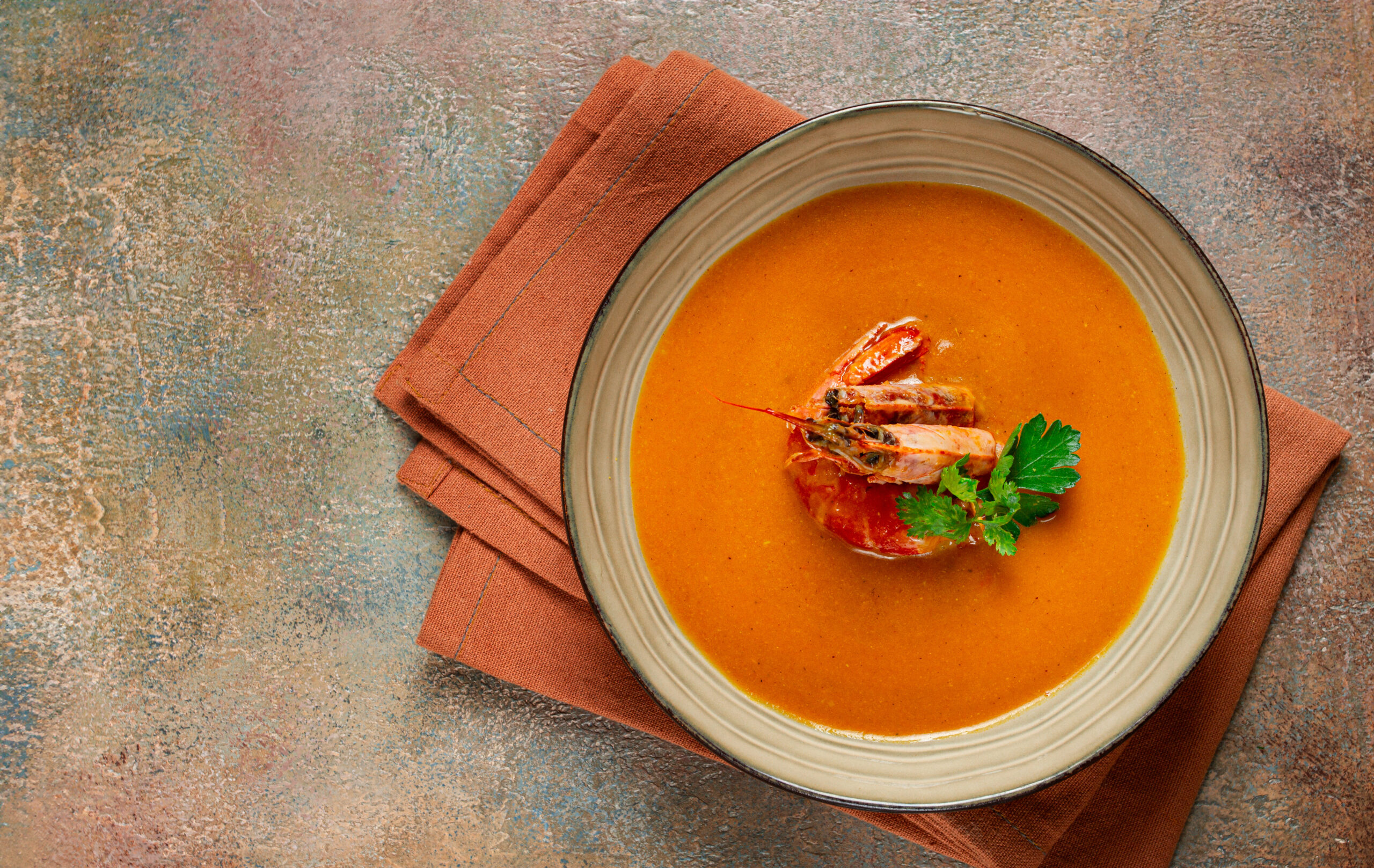 shrimp cream soup, bisque soup, French cuisine, homemade, no people,